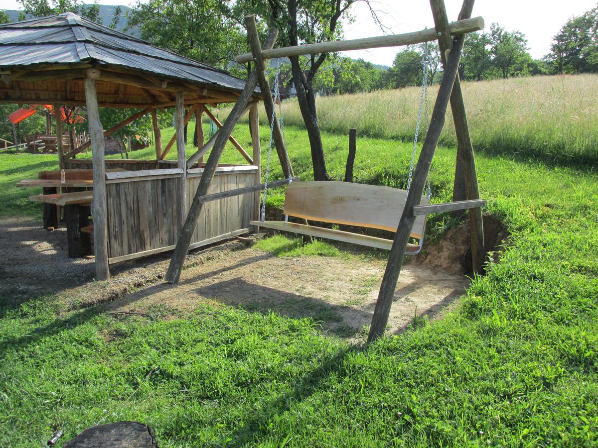 Country House Roman Добой Екстериор снимка